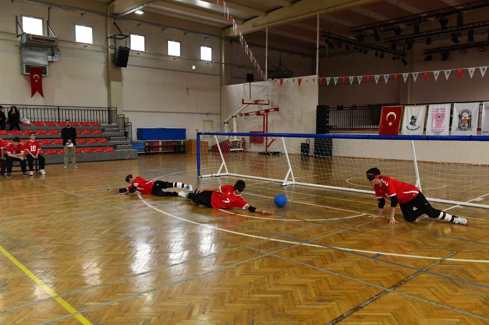 Çiğli'de Golbol Turnuvası Ile Engeller Aşılıyor (5)