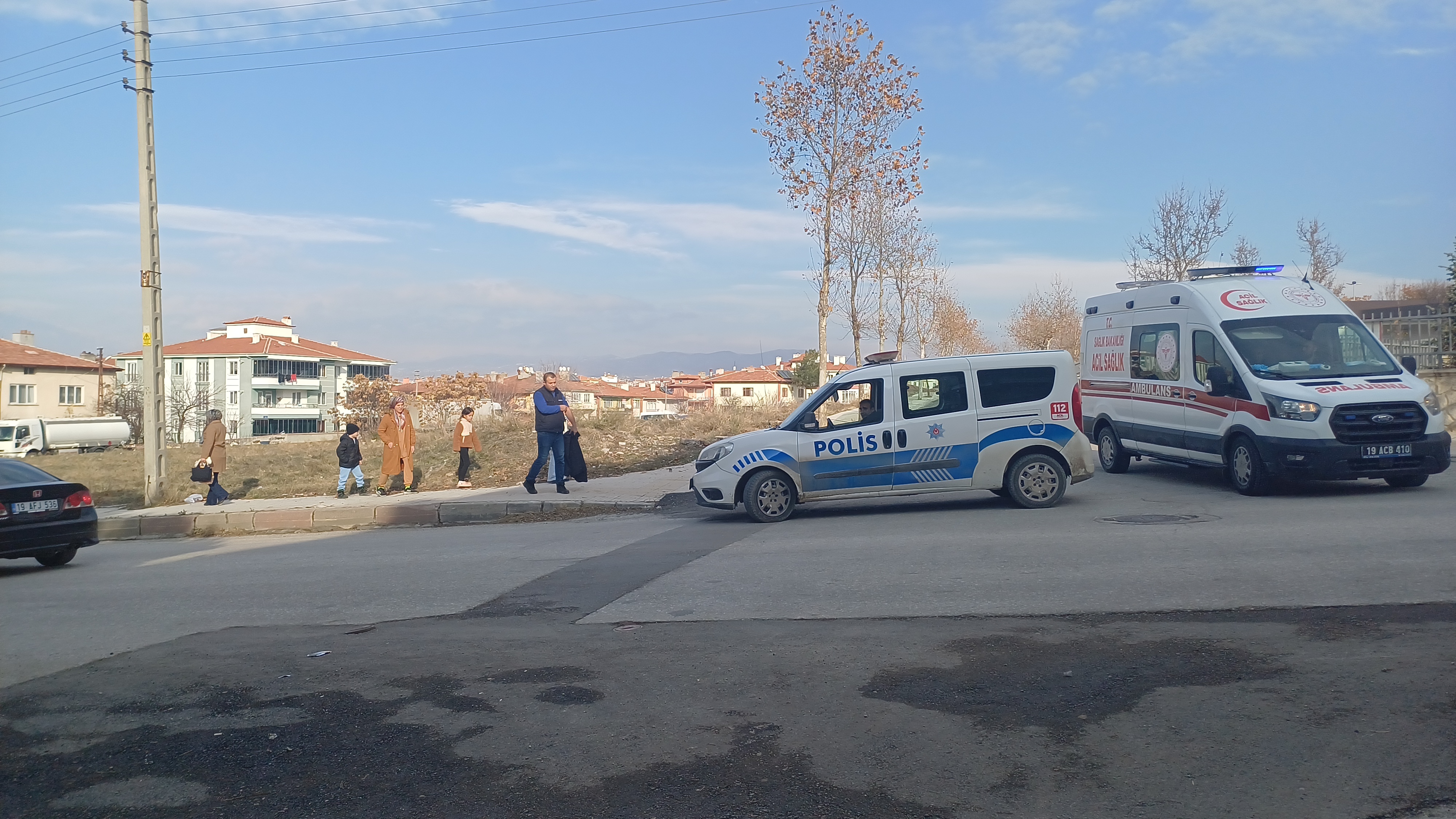 Çorum’da Silahlı Kavga Husumetlisini Ve Yoldan Geçeni Yaraladı (2)