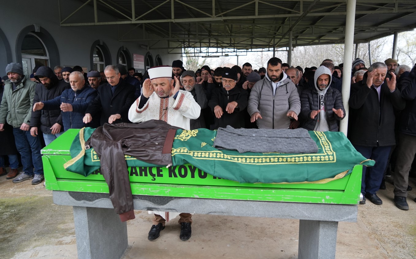 Denize Açıldıktan Sonra Kaybolan Balıkçı Son Yolculuğuna Uğurlandı0