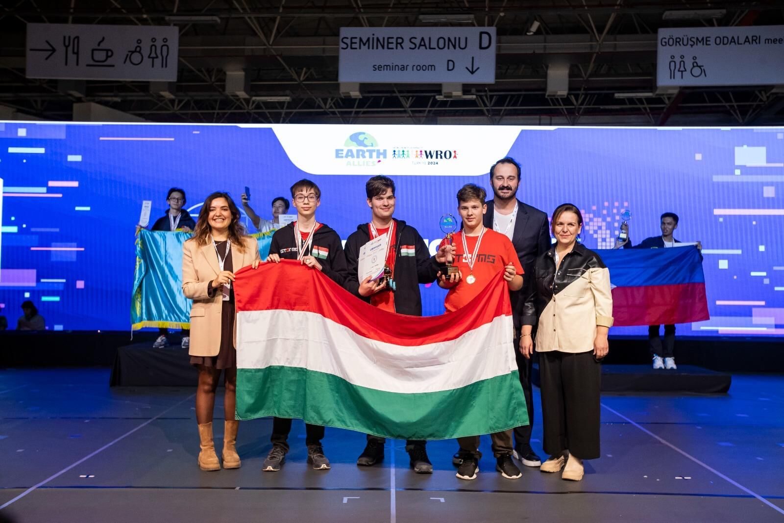 Dünya Robot Olimpiyatları İzmir’de Muhteşem Bir Kapanışla Sona Erdi4