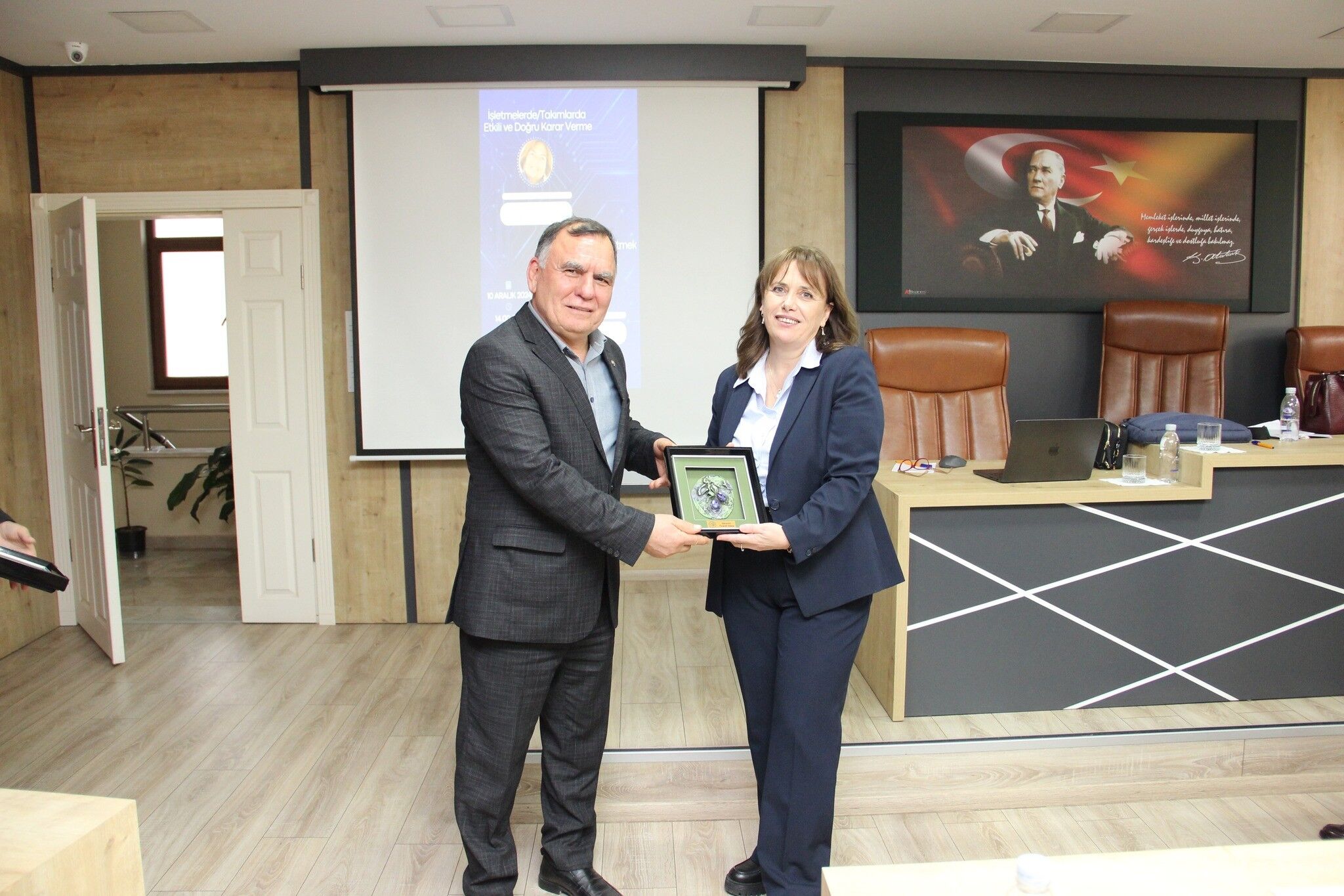 Edremit Ticaret Odası, Aile Şirketleri Eğitimi Düzenledi (4)