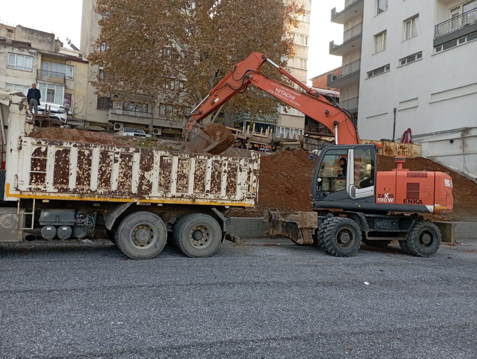 Efeler’de Ulaşım Ağı Güçleniyor (3)