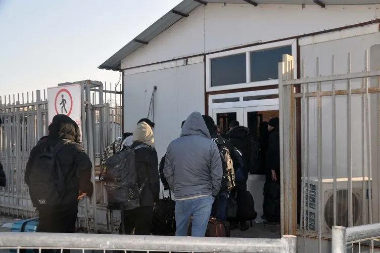 Halep'in Ele Geçirilmesiyle Suriyeliler Vatanlarına Dönüyor (1)