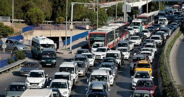 İzmir’de Sürücüler Dikkat Güncel Yol Ve Hava Raporu (2)