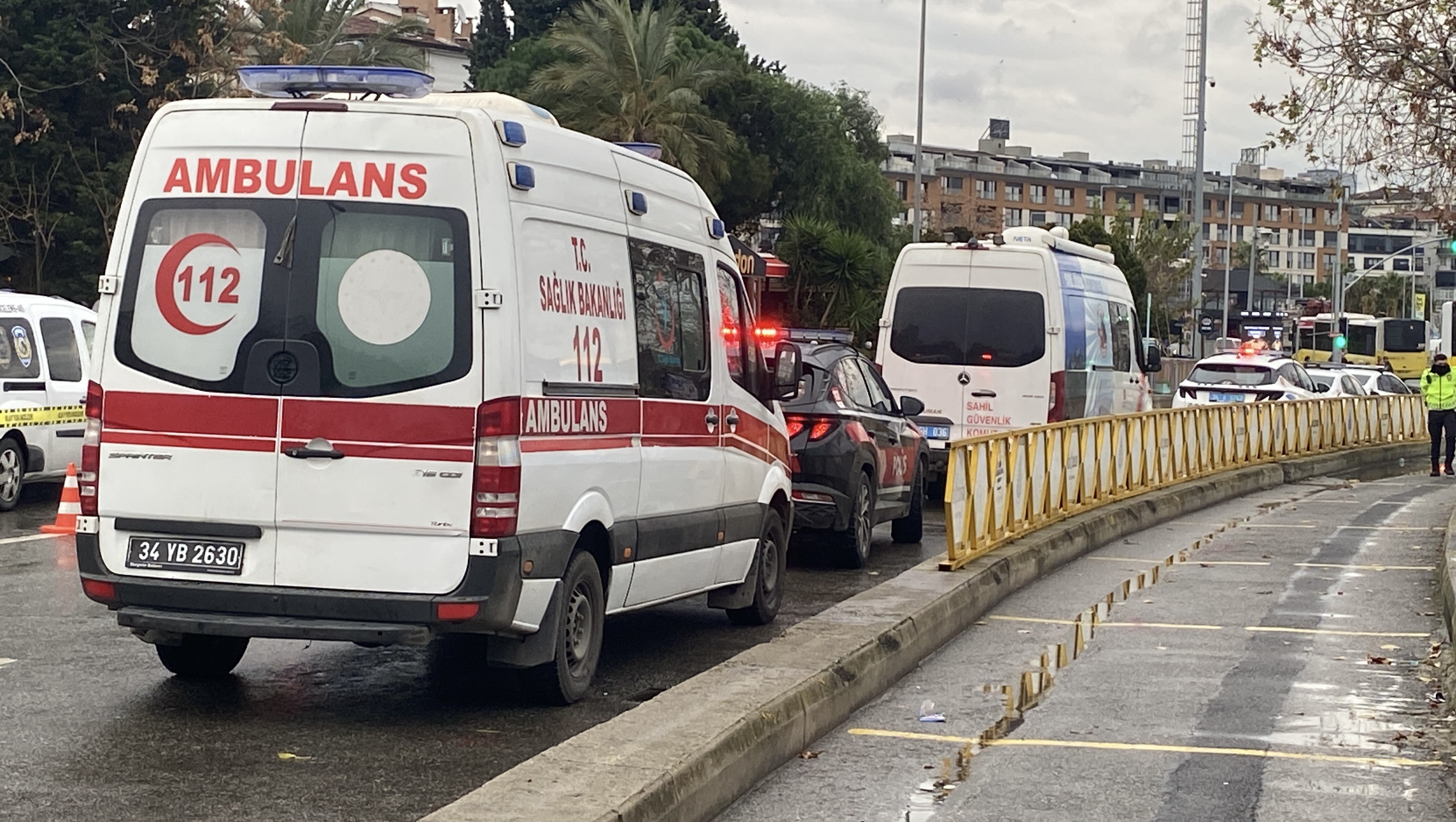 Kadıköy Bostancı Sahilinde Erkek Cansız Bedeni Bulundu (3)