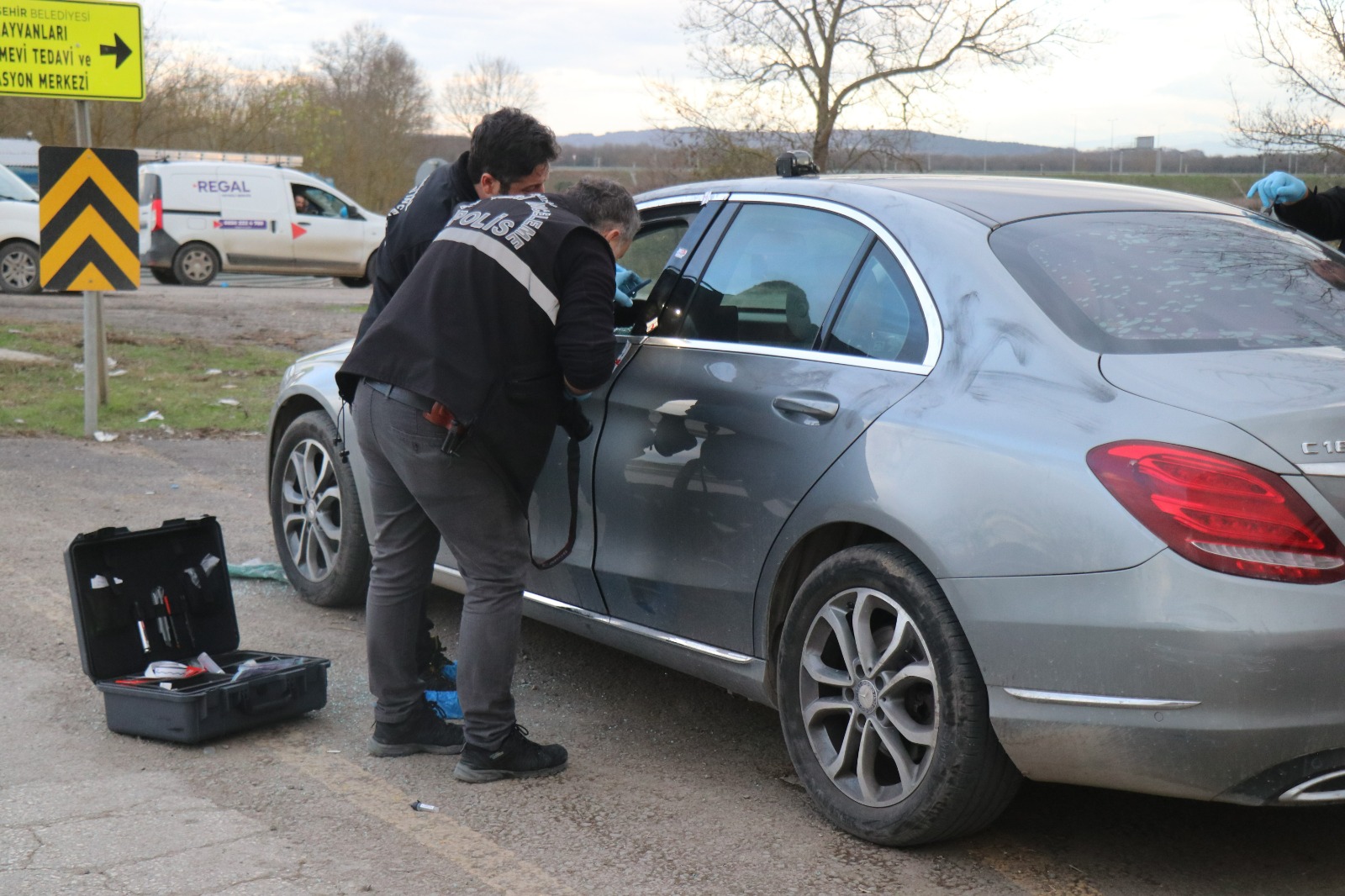 Kalp Doktoru Otomobilinde Başına Poşet Geçirilmiş Şekilde Ölü Bulundu (3)