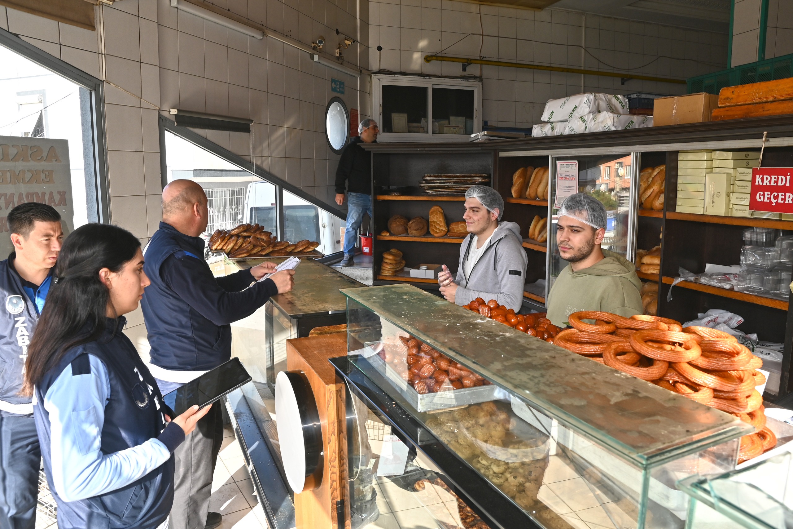 Karabağlar Belediyesi Zabıta Denetim (6)