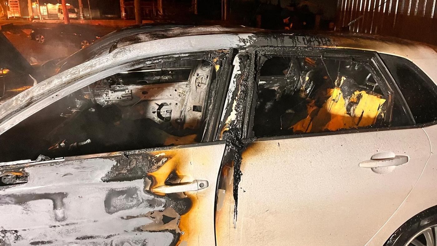 Kontağı Çevirince Otomobil Alev Topuna Döndü (2)