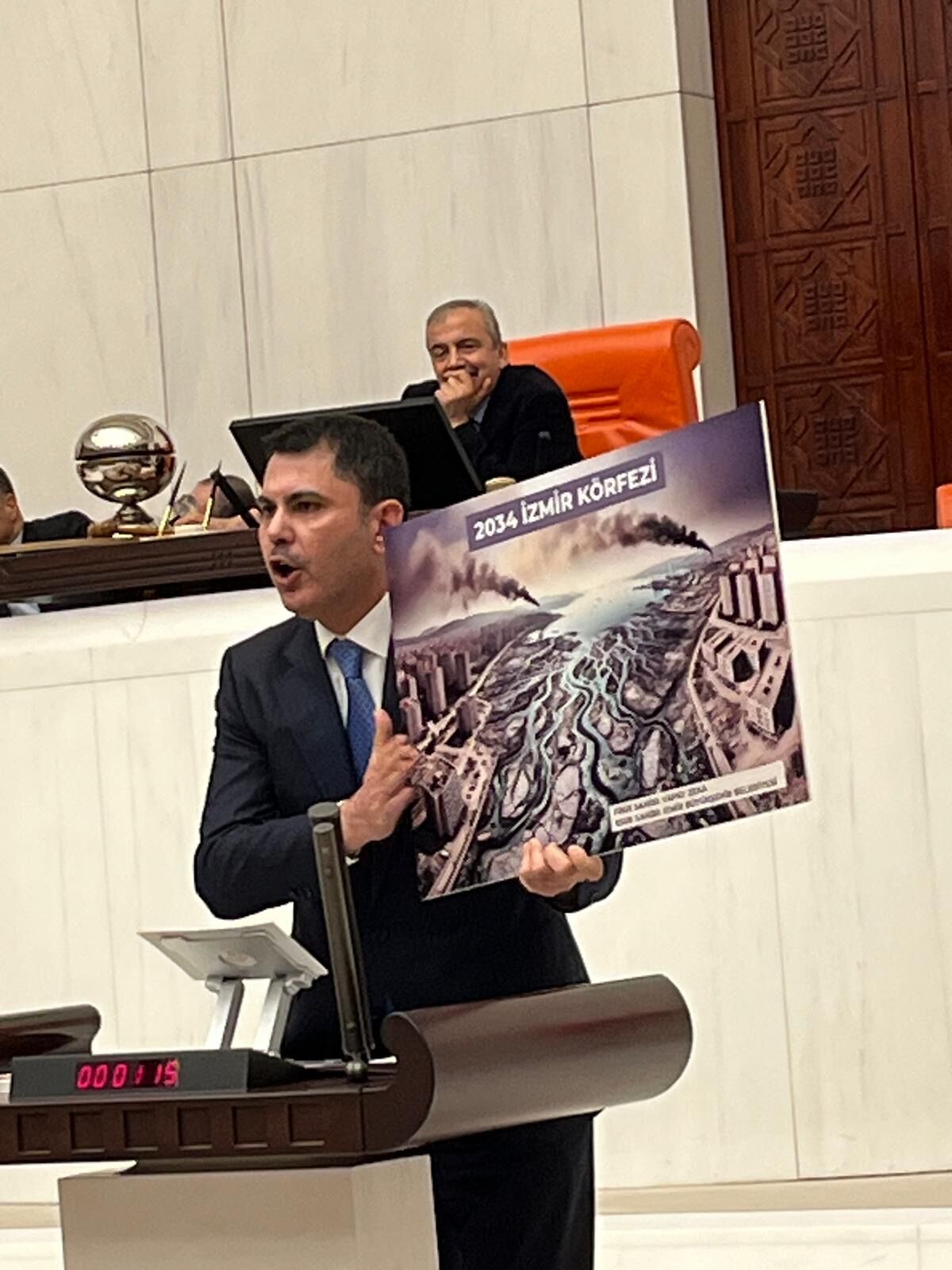 Mecliste İzmir Körfezi’nin Durumu Yapay Zekaya Soruldu (1)