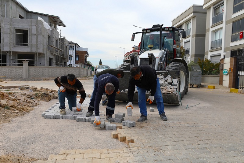 Menderes'in Yolları Yenileniyor (2)