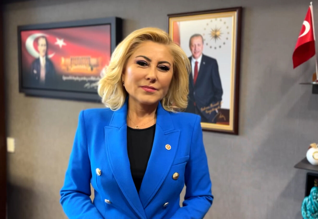 BURSALI AKSOY: İZMİR'İN ÇOCUKLARI TÜRKİYE YÜZYILI'NI İNŞA EDECEK