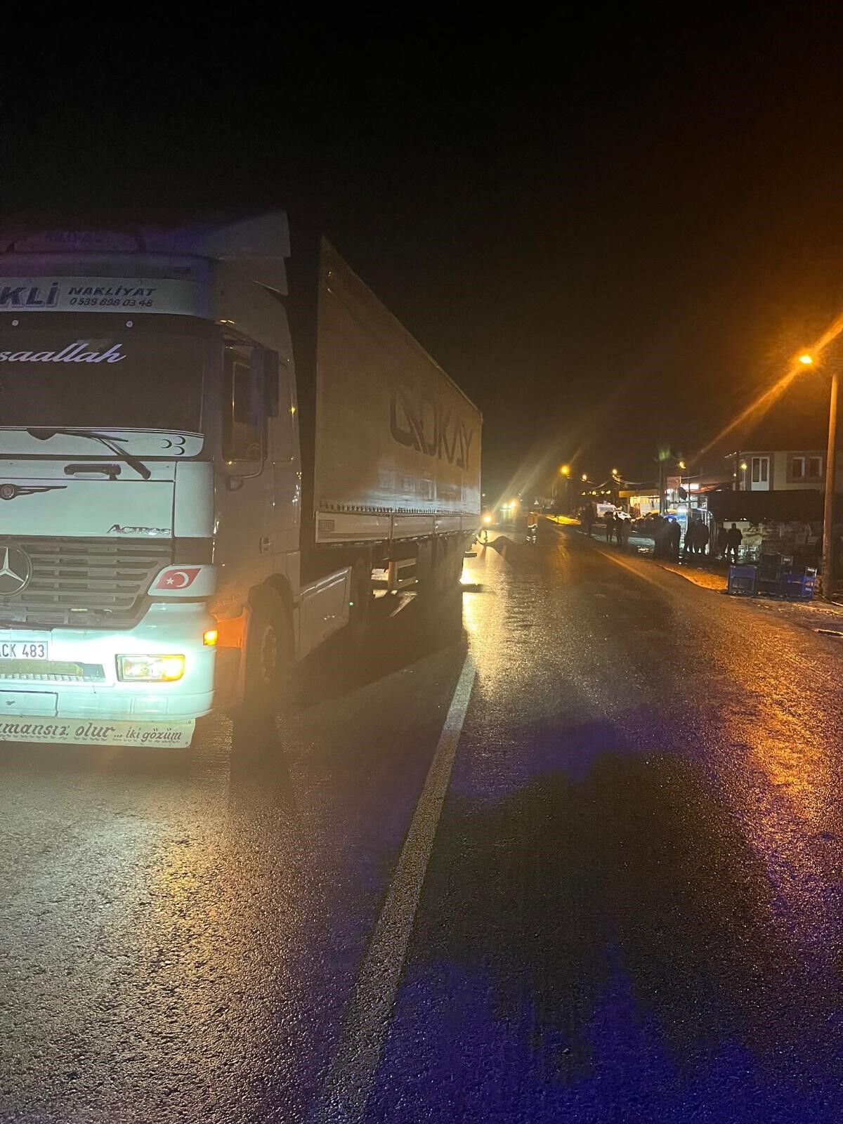 Seydikemer’de Tır Kazası Bir Kişi Hayatını Kaybetti (2)