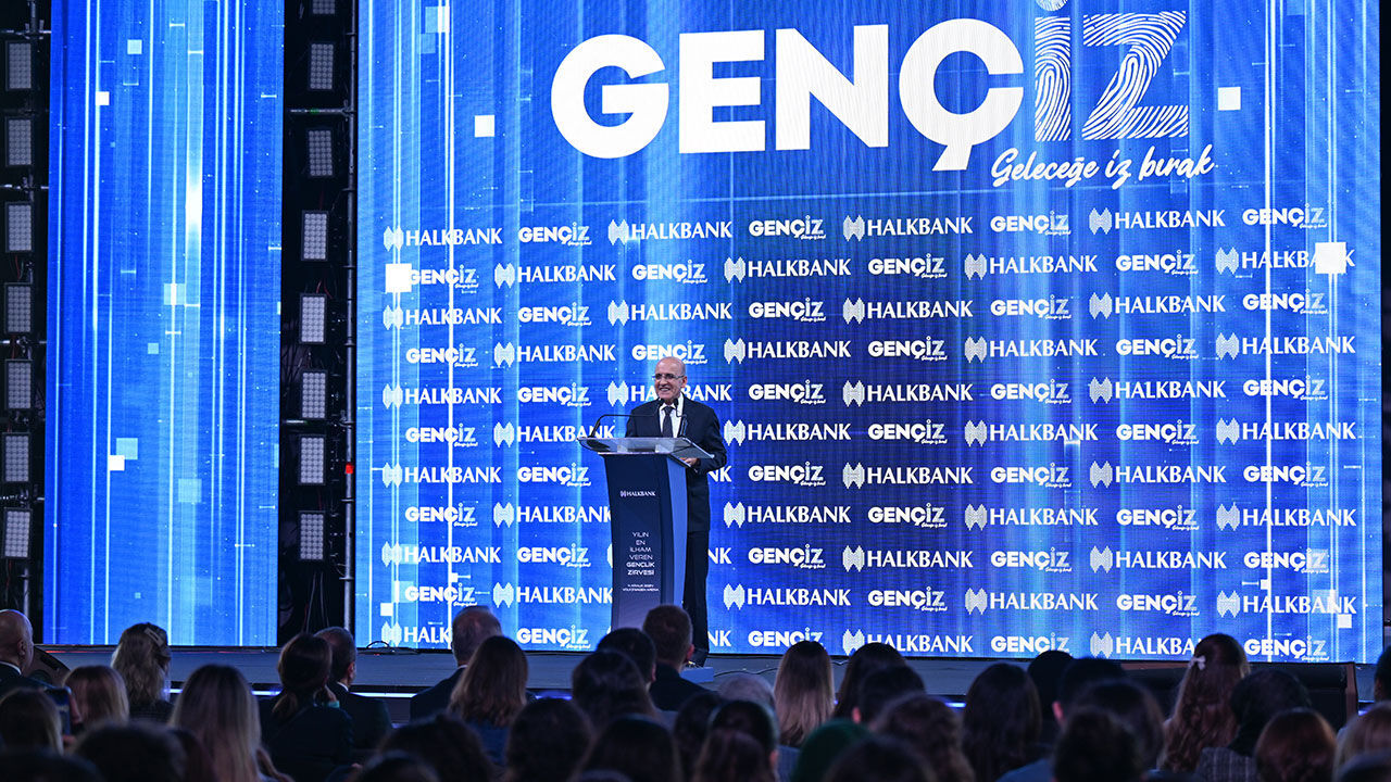 Şimşek'ten Gençlere Kripto Uyarısı Sigara Hesabı Gündem Oldu (4)