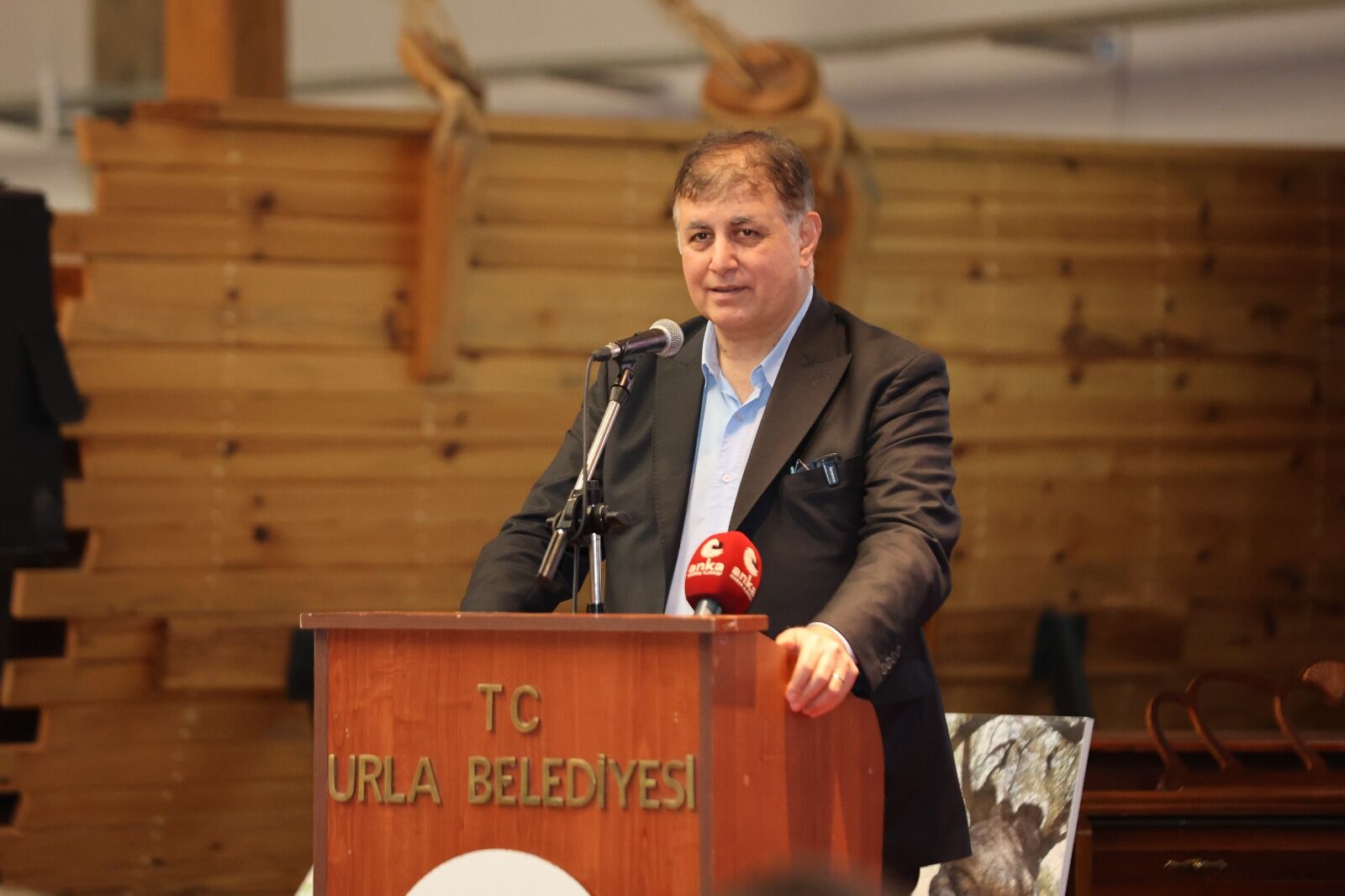 Urla Zeytinin Geleceğine Işık Tutuyor (2)