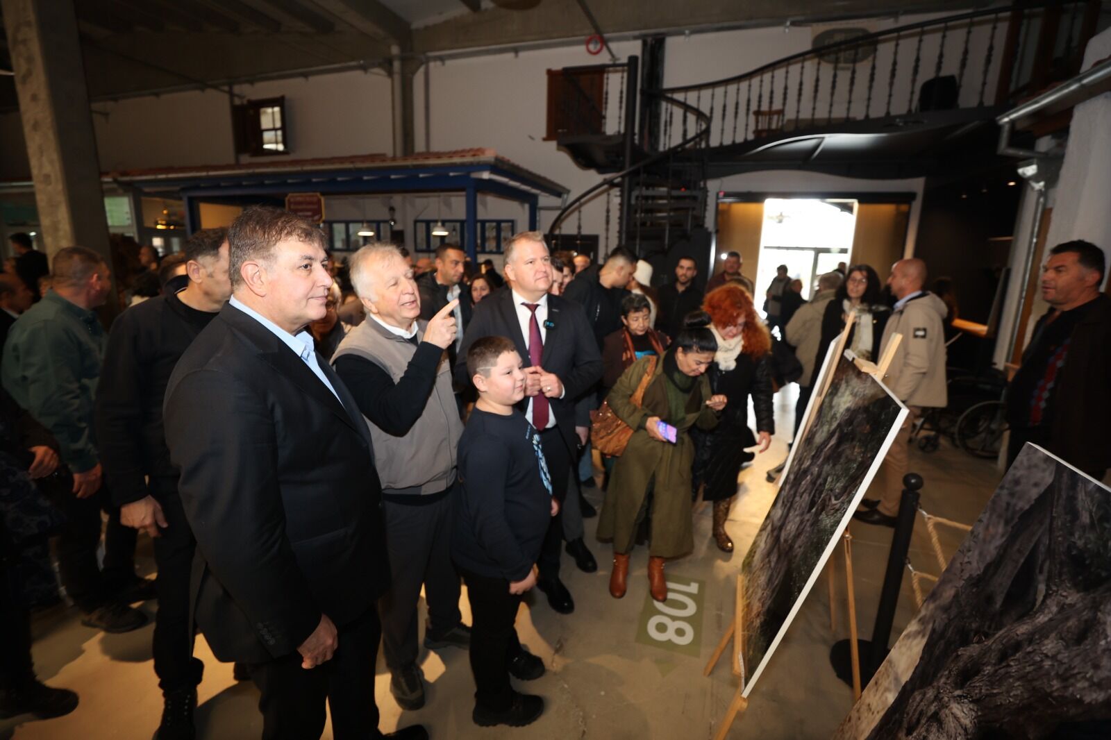 Urla Zeytinin Geleceğine Işık Tutuyor (3)