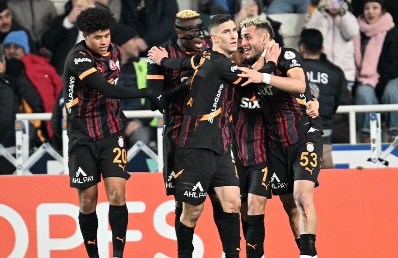 Victor Osimhen’in Geleceği Merak Konusu (3)