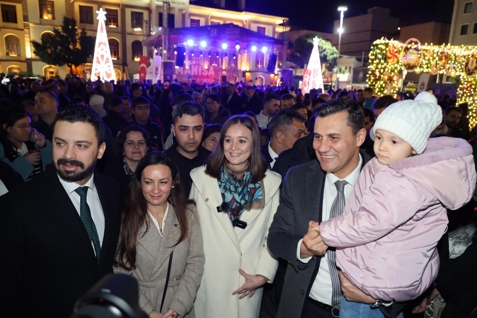 Yeni Yıl Panayırı Coşkusu Manisa'da Başladı (2)