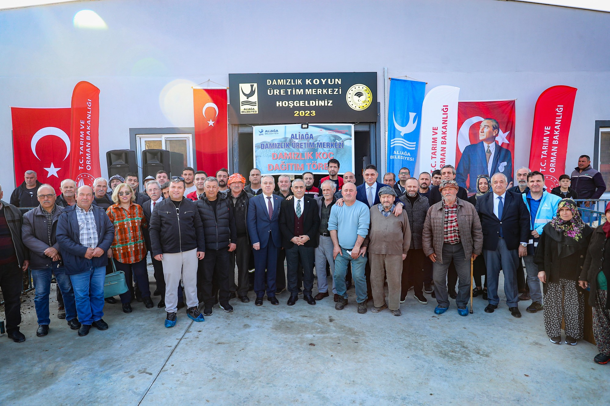 13 Aliağa Belediyesi’nden Üreticilere Koç Desteği