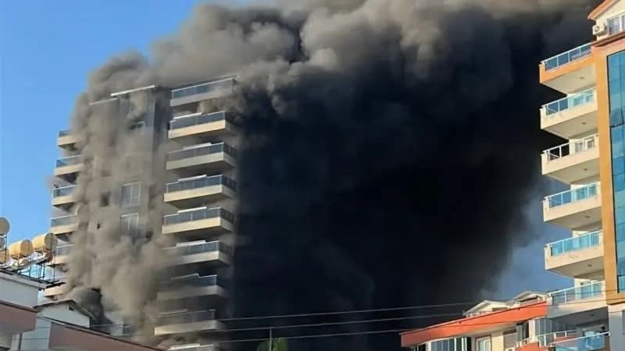 Antalya Otel Inşaatı Yangın