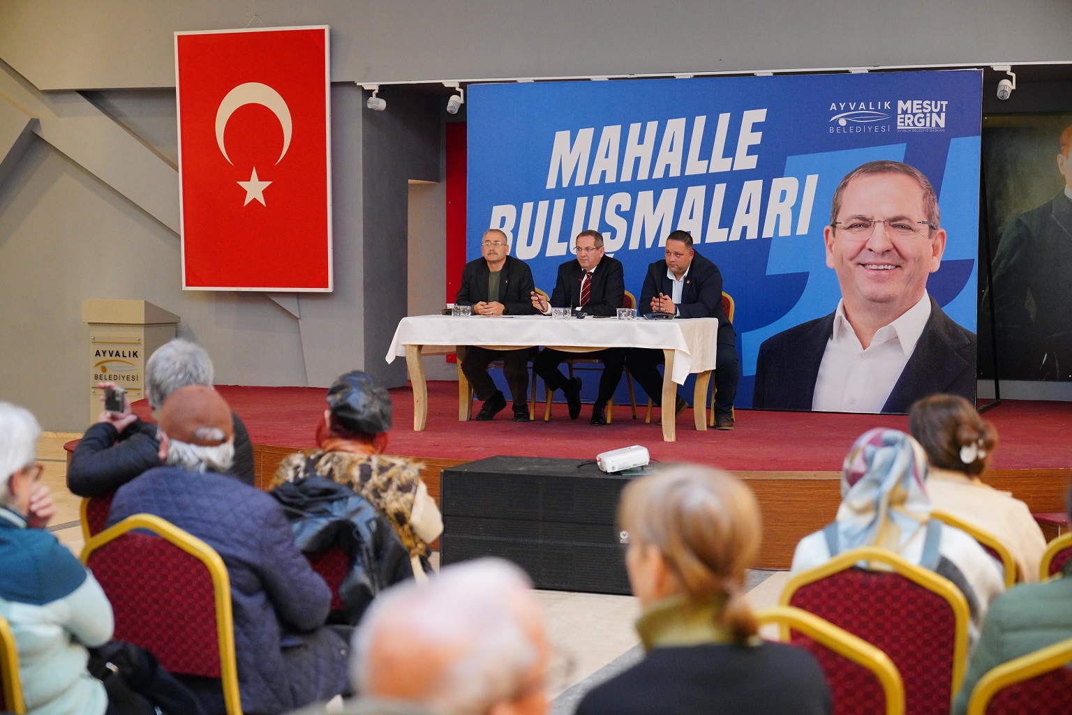 Ayvalık'ta Mahalle Buluşmaları Başladı 4