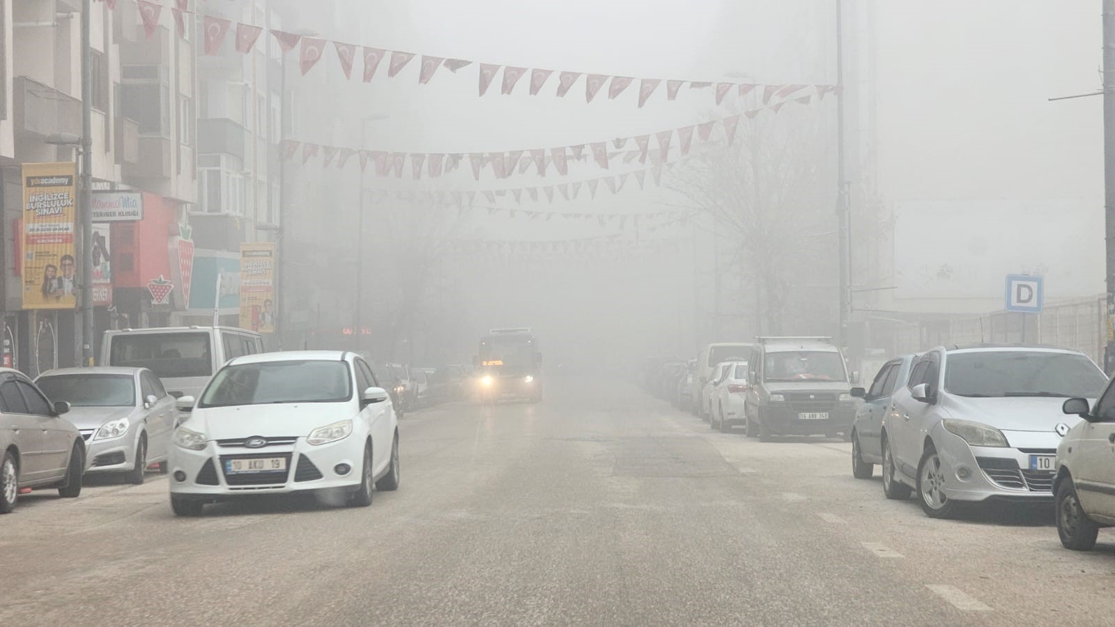 Bandırma’da Yoğun Sis Ulaşımı Olumsuz Etkiledi (3)