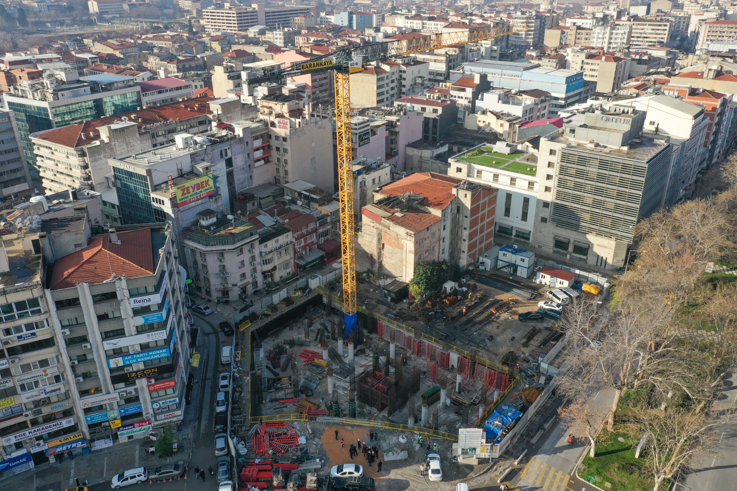 Başkan Mutlu Yeni Belediye Binasında Incelemelerde Bulundu (5)