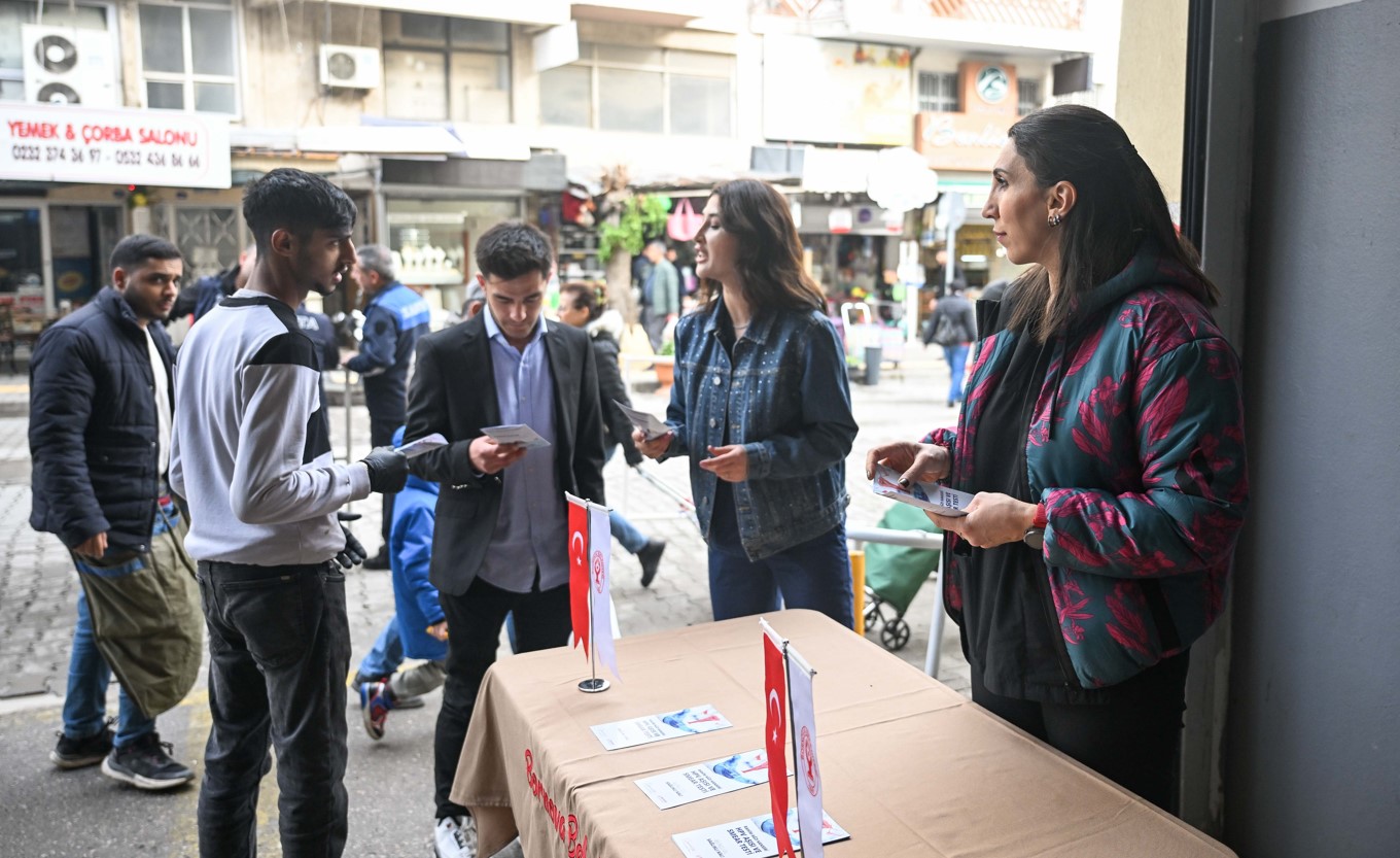 Bornova Belediyesi’nden Rahim Ağzı Kanseri Farkındalık Çalışması 01