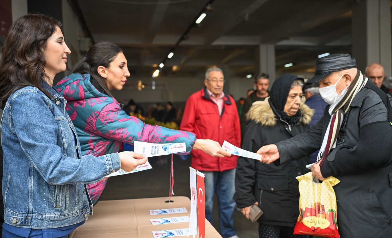 Bornova Belediyesi’nden Rahim Ağzı Kanseri Farkındalık Çalışması 02