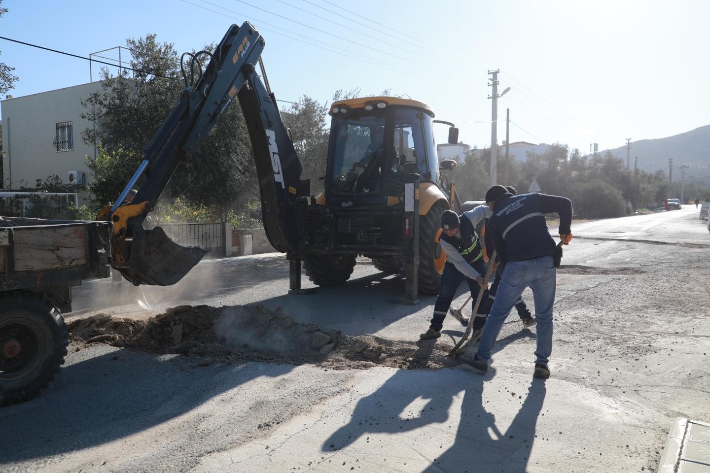 Burhaniye Belediyesi'nden 2025 Yılı Altyapı Çalışmaları (3)