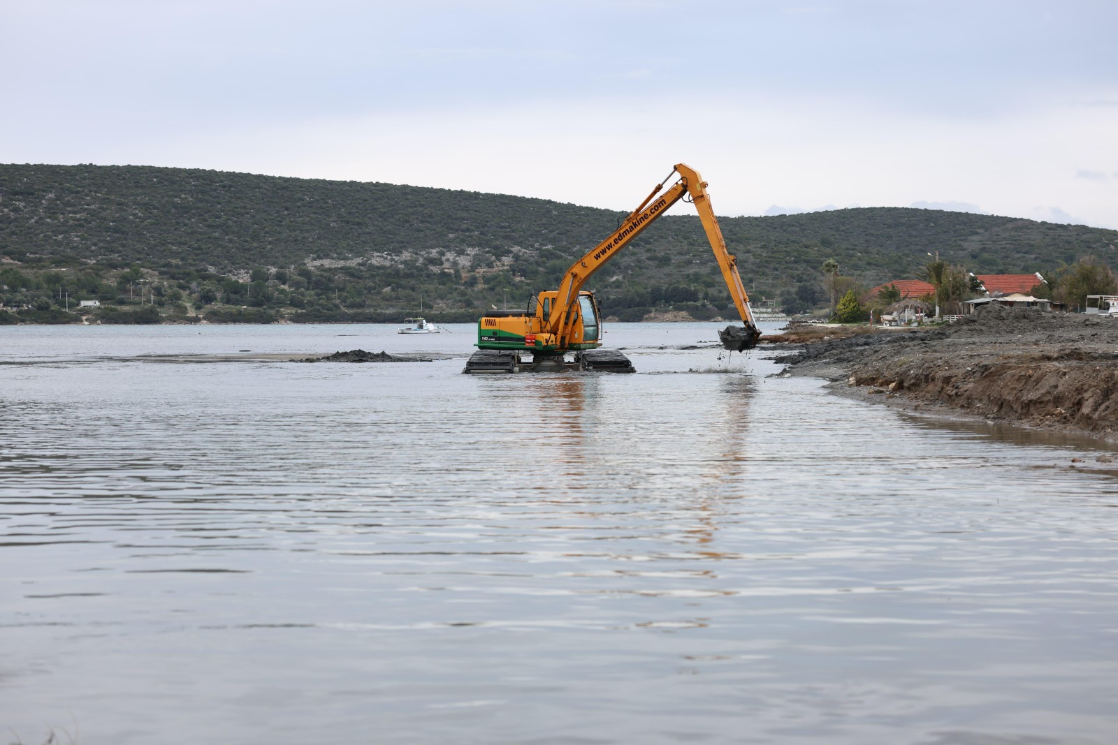 Çeşme'de Durmuş Deresi Islahı Ile Sinek Şikayetleri Azalacak (8)