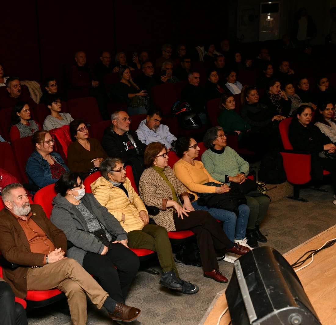 Çiğli'de Şiir Ve Müzik Bir Arada Yankılandı (2)