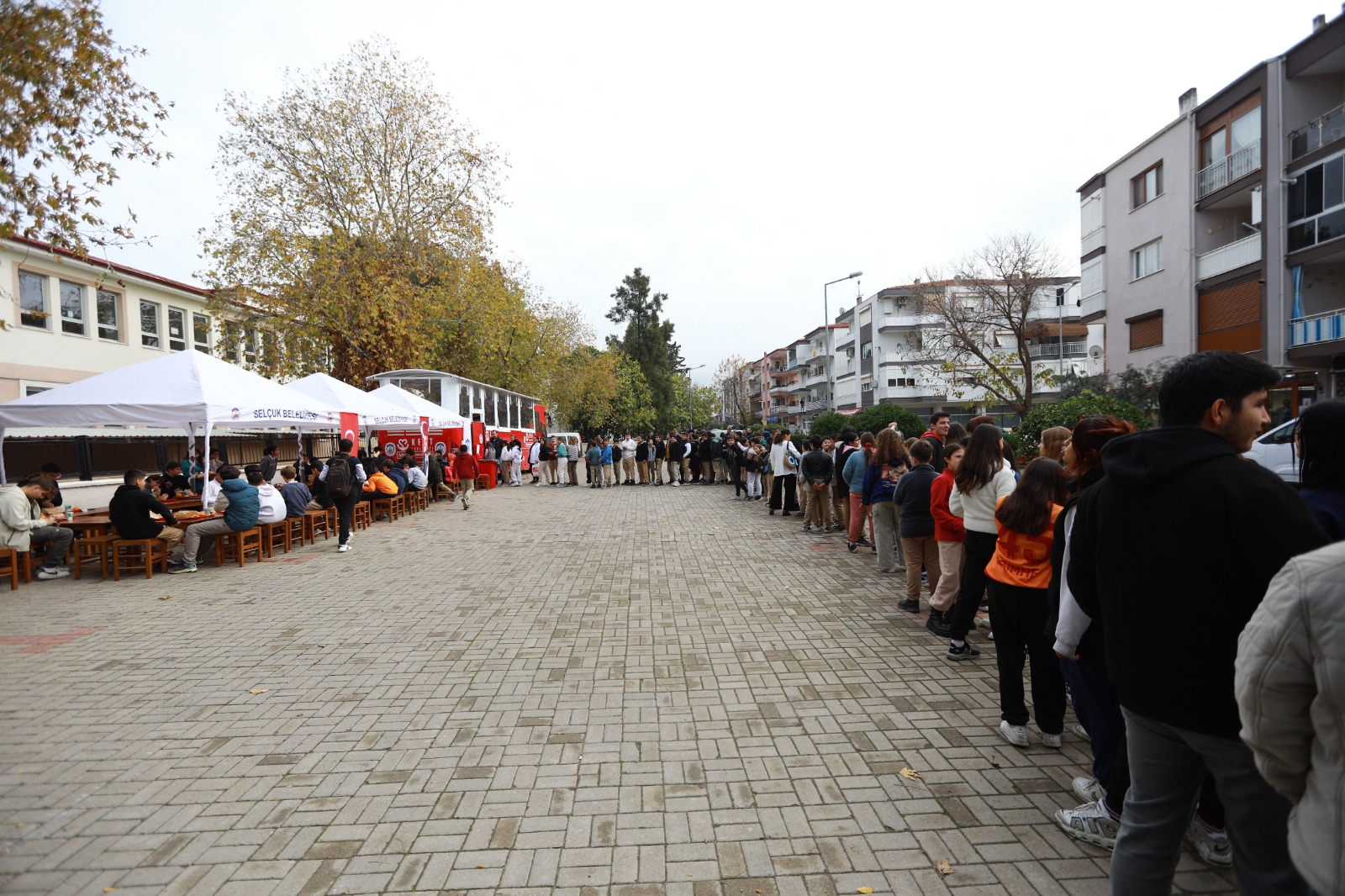 Efes Selçuk’a Ikinci Kent Lokantası Öğrenci Otobüsü Geliyor (3)