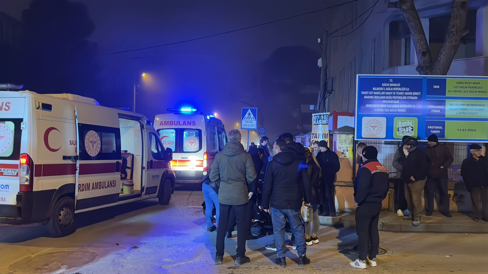 Gönen'de Trafik Kazası Motosiklet Sürücüsü Yaralandı (3)