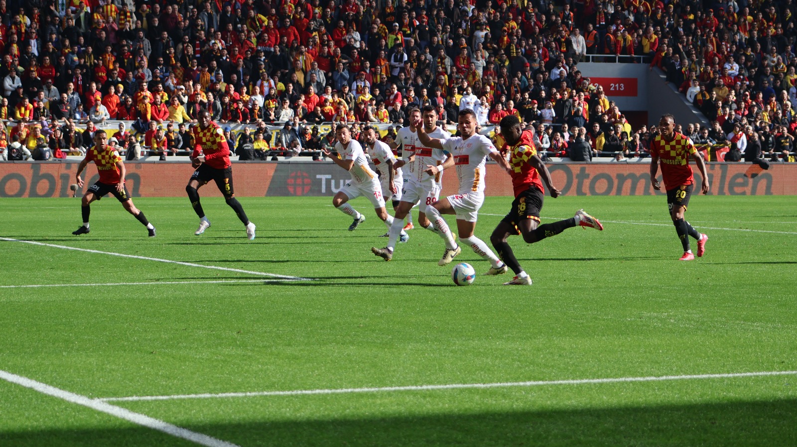 Göztepe Antalyaspor Ilk Yarıda Bulduğu Golle Geçti 1 (1)