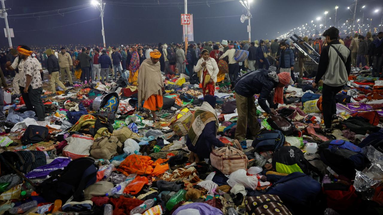 Hindistan'ın en büyük festivali Kumbh Mela'da felaket! 15 ölü