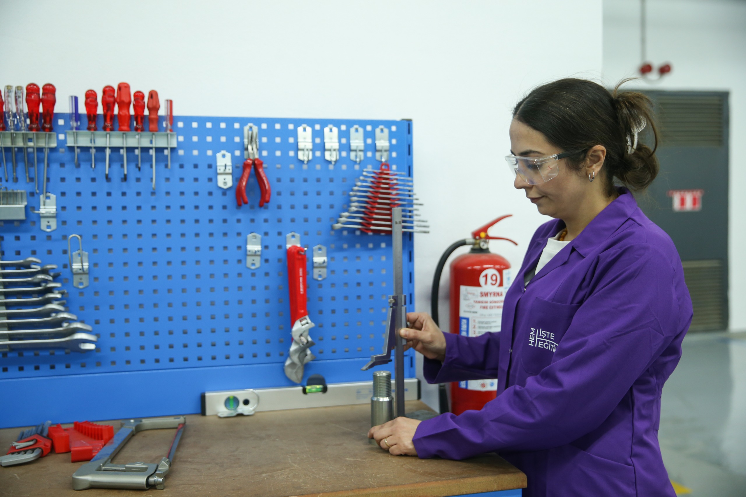 İstihdamın Her Alanında Kadın Gücü Konaklı Kadın Cnc Operatörleri Geliyor (2)