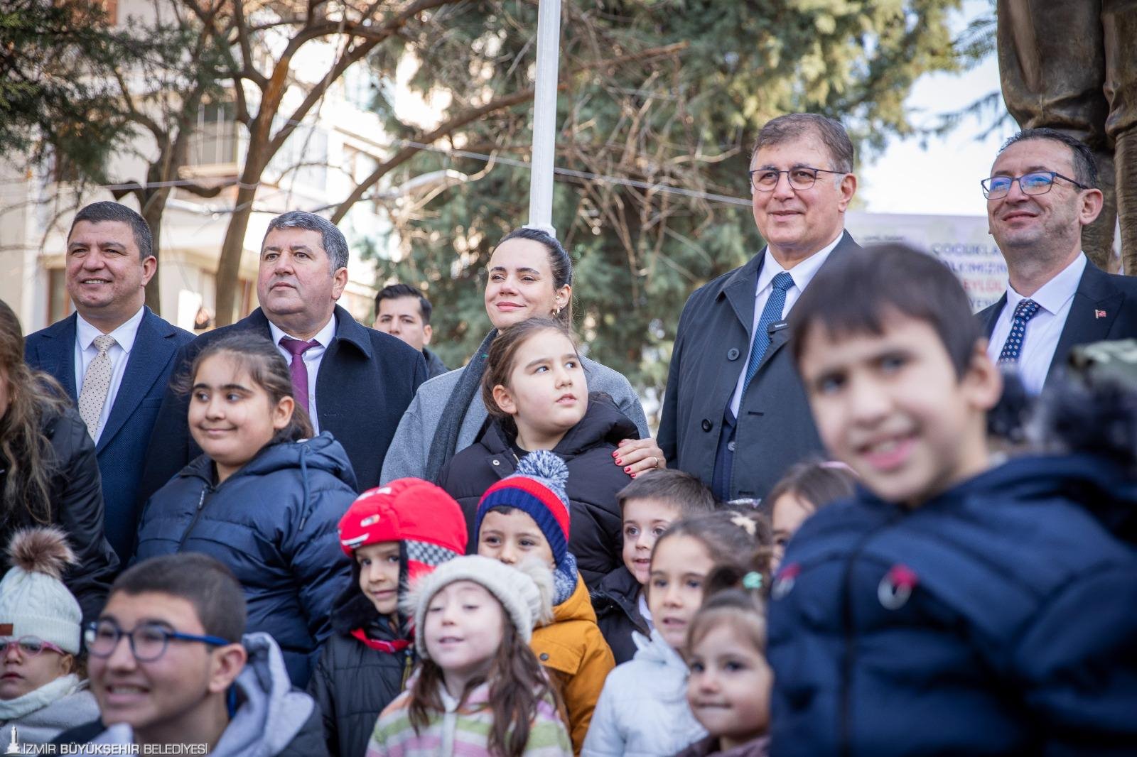 İzmir’de Toplu Taşımada Yeni Adım İztaşit Beydağ’da Hizmete Girdi (2)