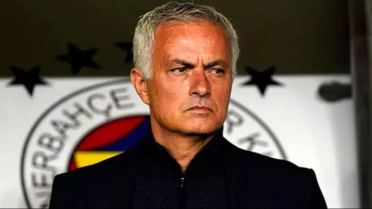 Jose Mourinho Göztepe Maçını Tribünden Takip Edecek (1)-1