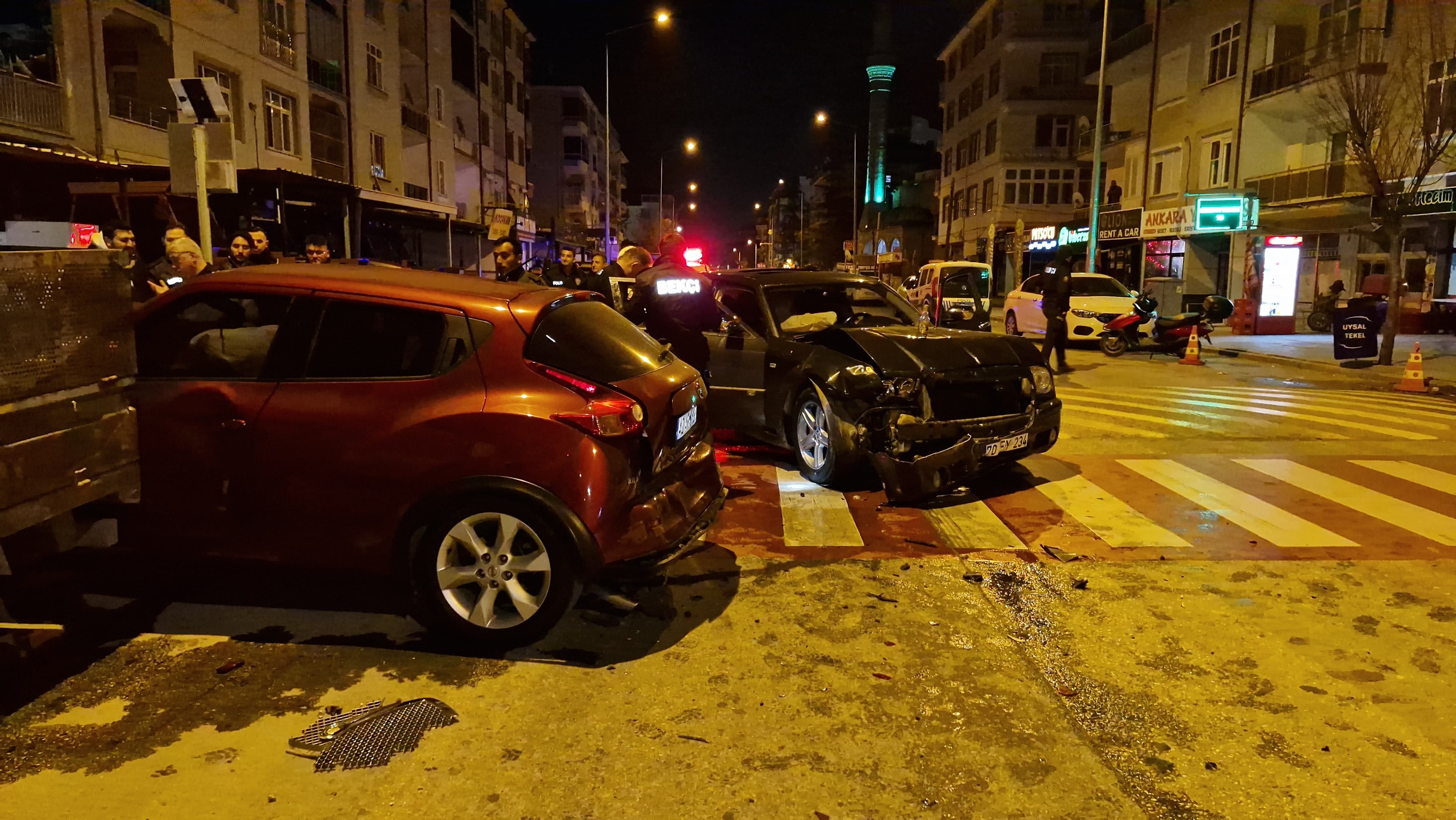 Karaman'da Yaya Geçidinde Zincirleme Kaza (1)