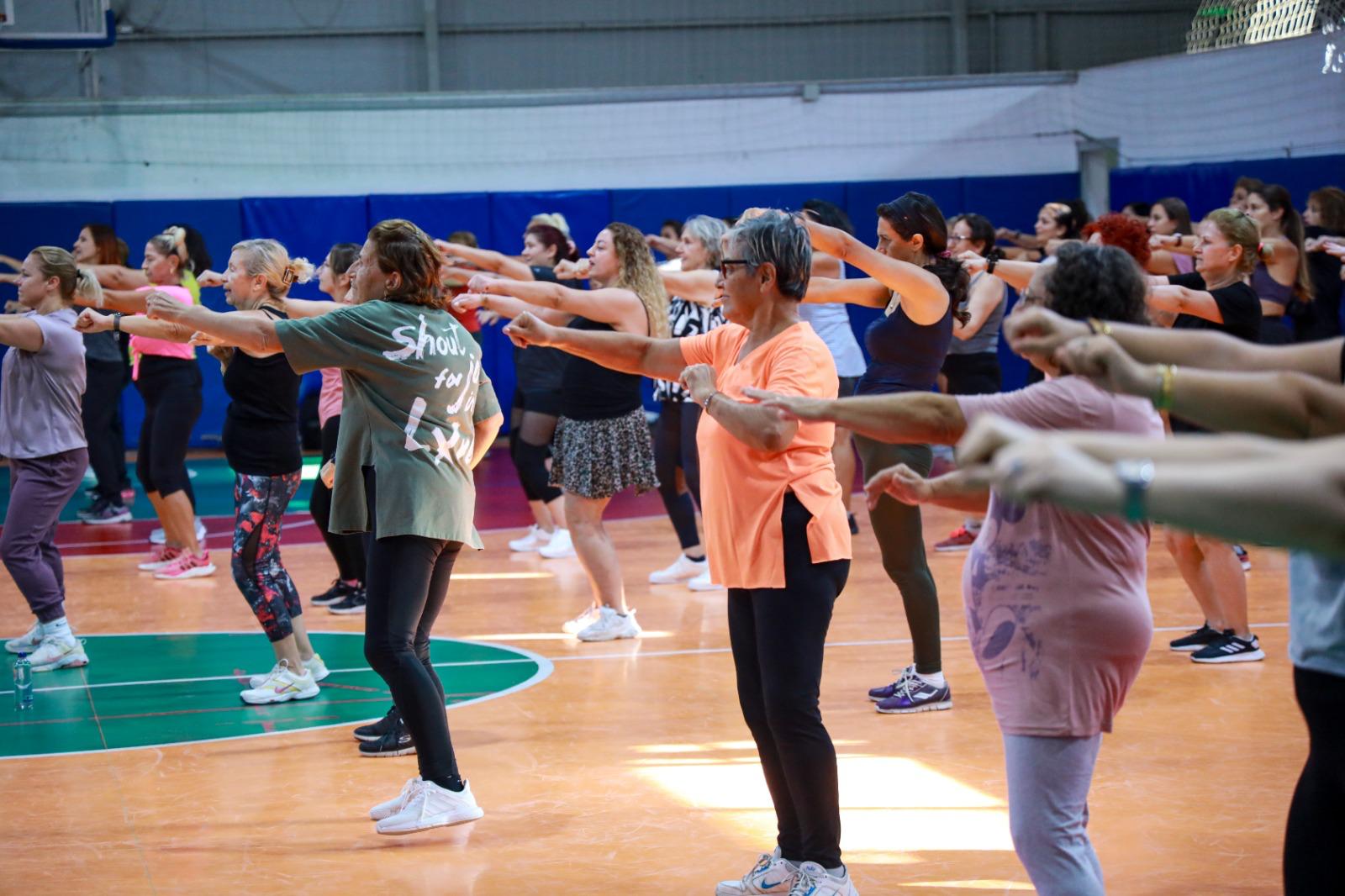 Karşıyaka’da Sabah Sporuyla Sağlıklı Yaşam Desteği (1)