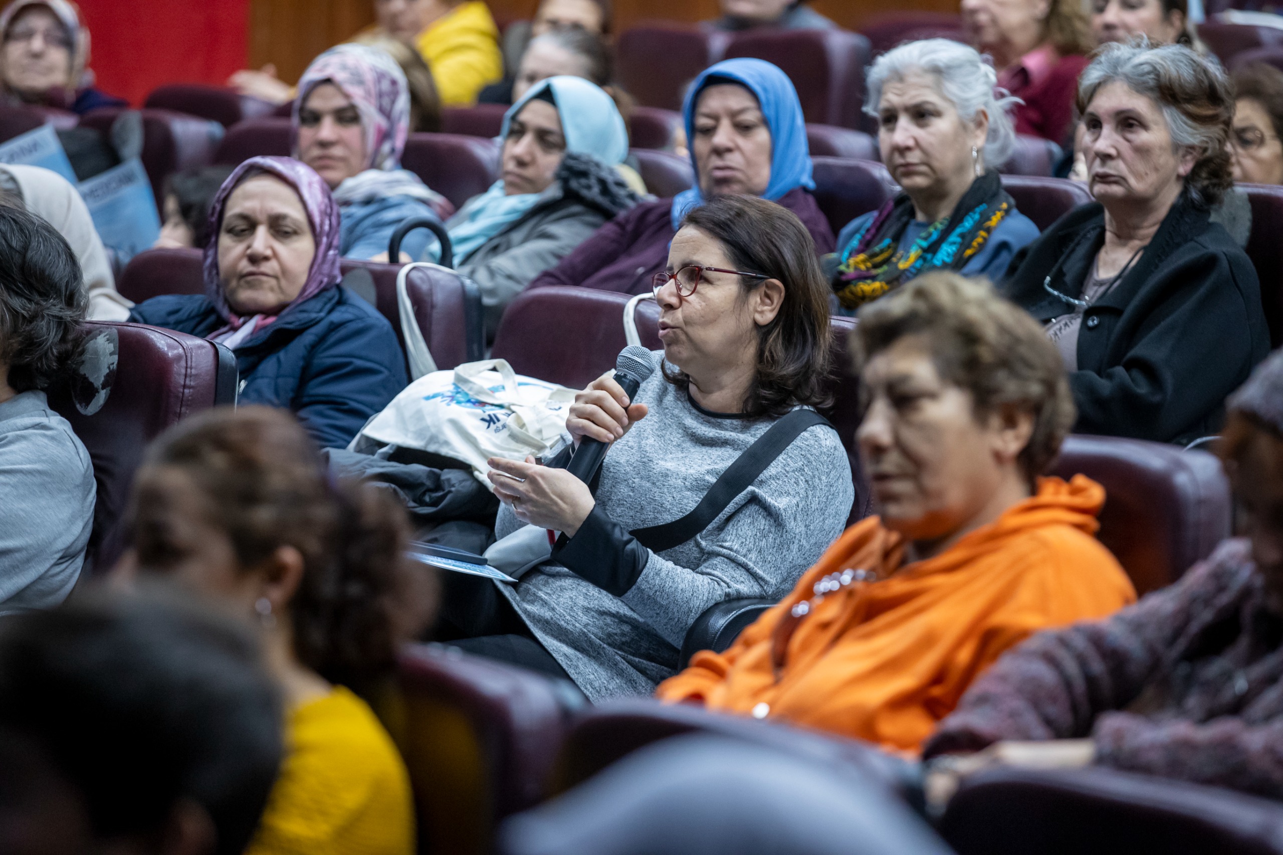 Konak'ta Rahim Ağzı Kanserinin Kritik Etkileri Konuşuldu (4)