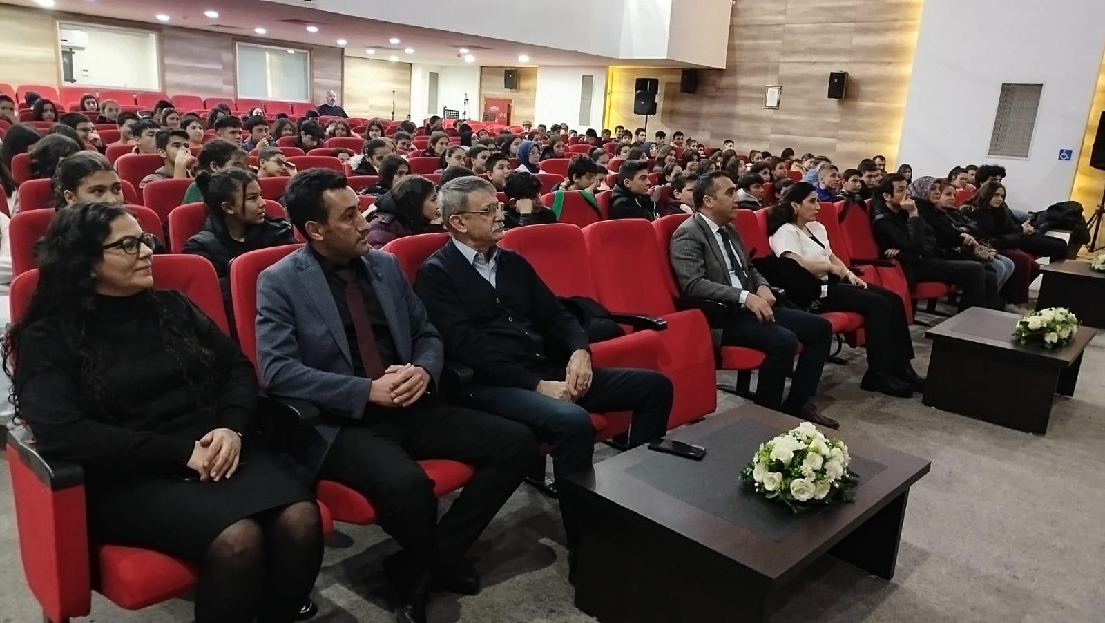 Manisa Büyükşehir’den Öğrencilere Sınav Kaygısıyla Mücadele Desteği (5) (1)