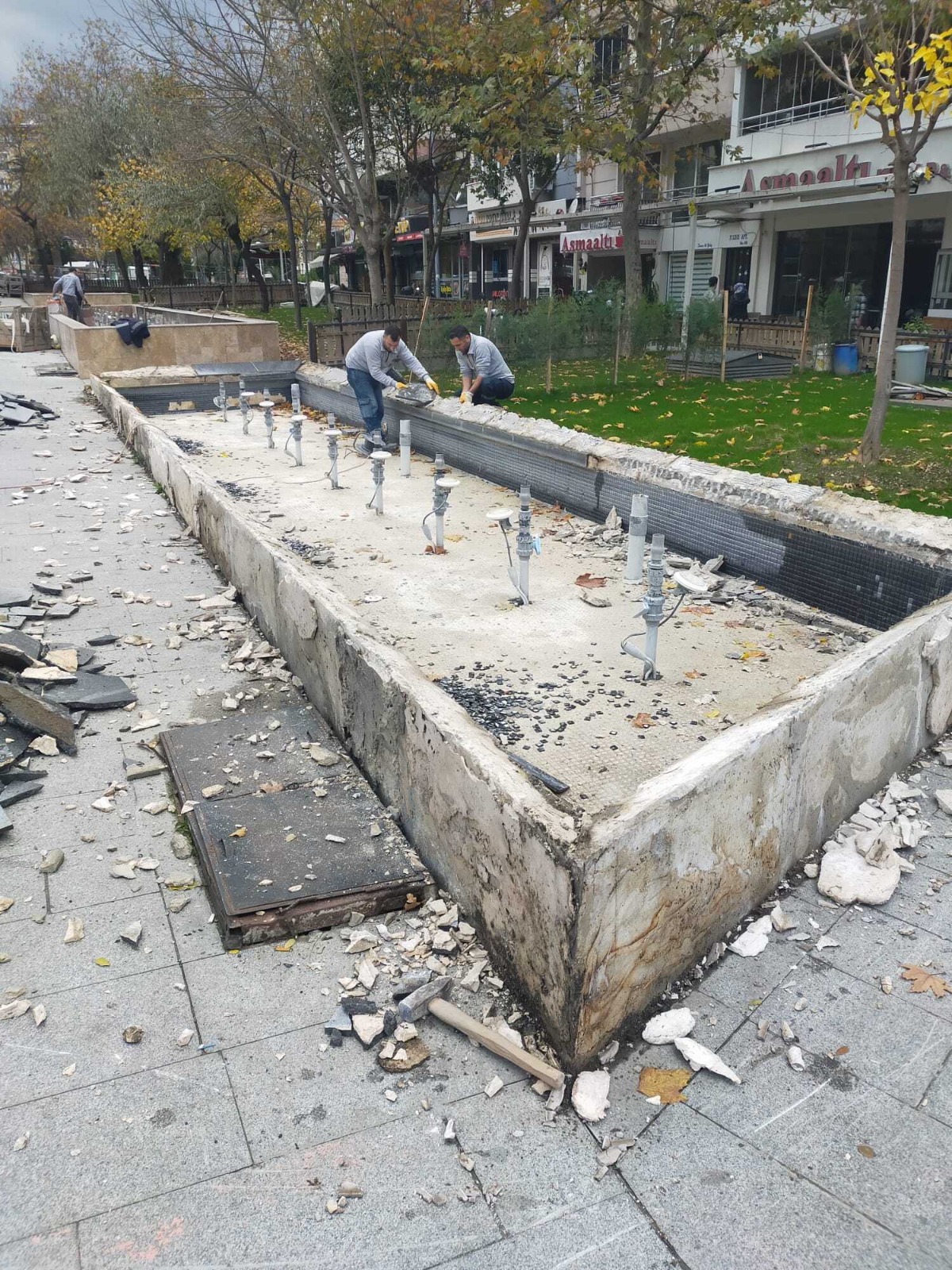 Manisa'da Havuz Yenileme Çalışmaları Tamamlandı (2)