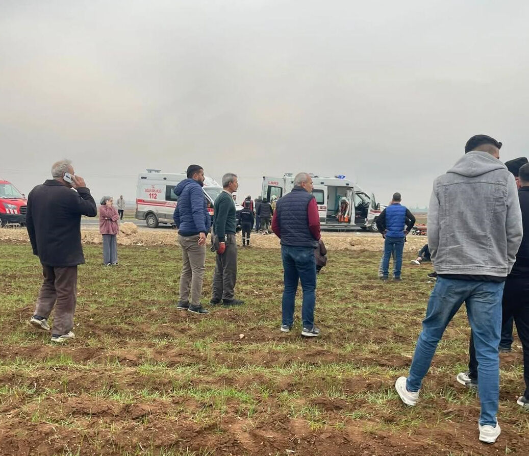 Mardin'de Araç Takla Attı 2 Kişi Hayatını Kaybetti 4 Yaralı (1)