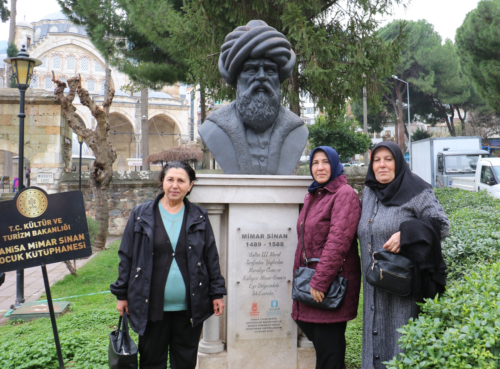 Saruhanlılı Kadınlar Manisa’yı Adım Adım Gezdi (2)