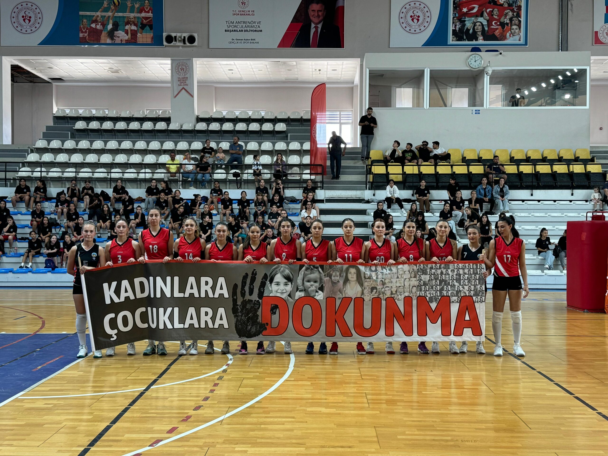 Turgutlu Kadın Voleybol Takımı, 2024 2025 Sezonunu Gururla Tamamladı (4)