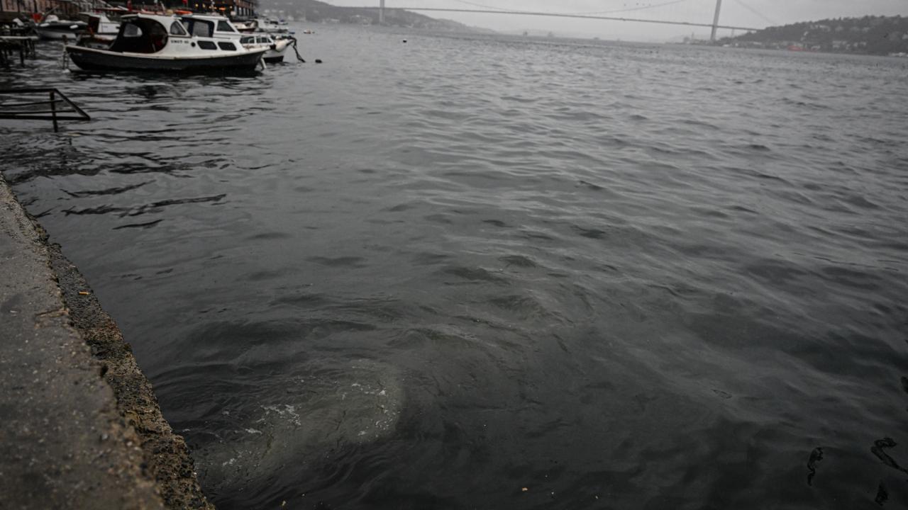 Üsküdar’da Çevre Kirliliği Alarmı! Kanalizasyon Suyu Denize Aktı