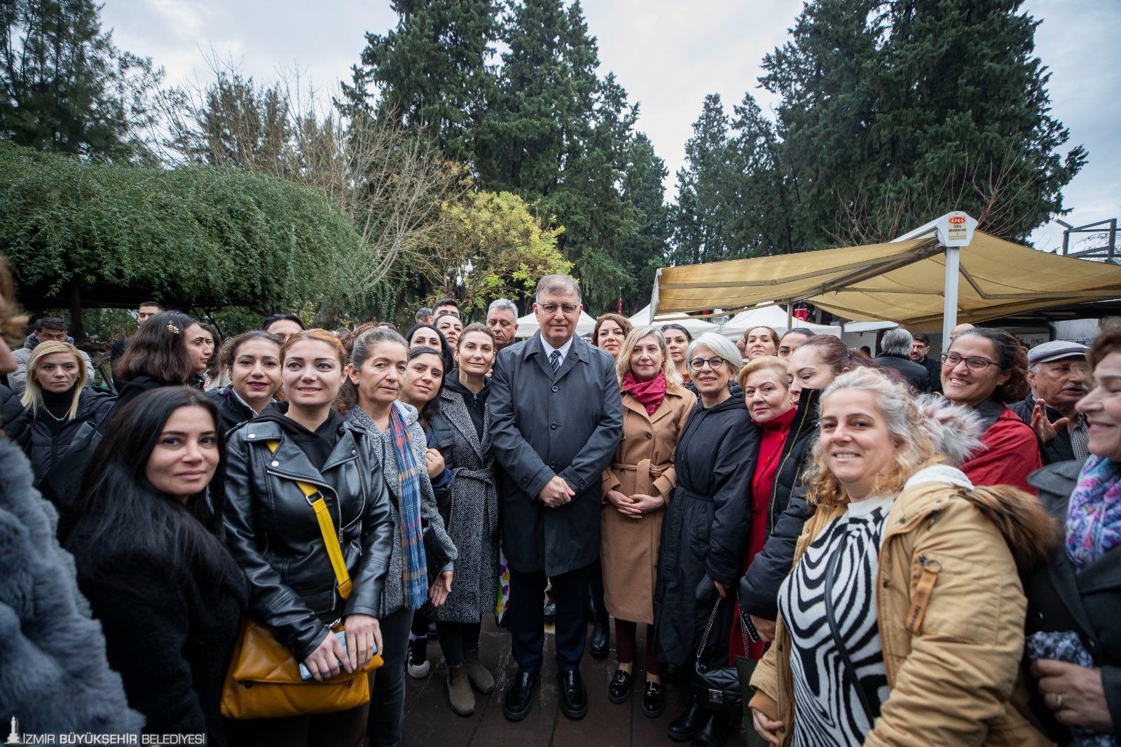 Zübeyde Hanım, Vefatının 102. Yılında İzmir'de Törenle Anıldı (1)