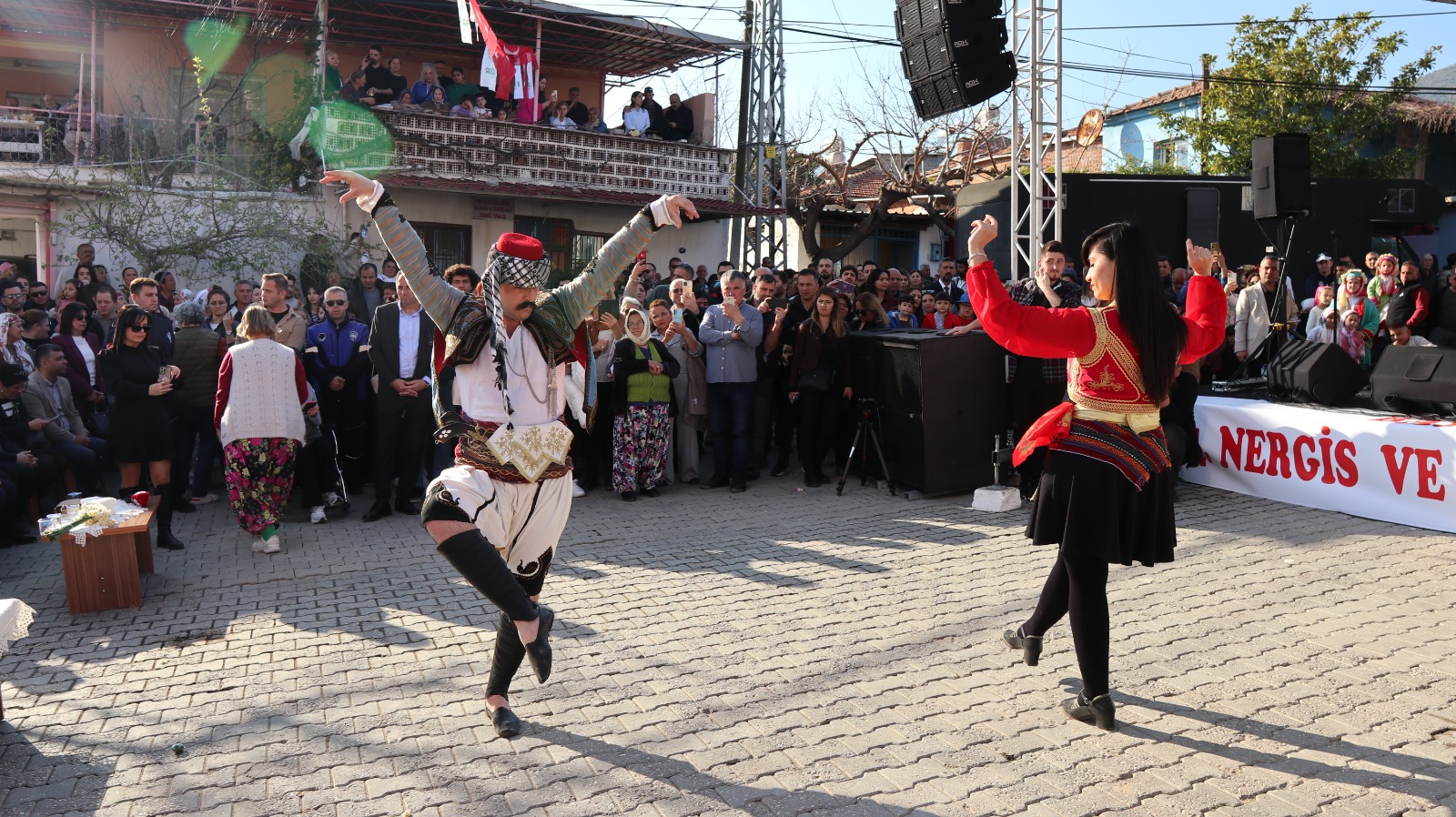 4. Nergis Ve Kuru Çiçek Festivali Renkli Etkinliklerle Sona Erdi (4)