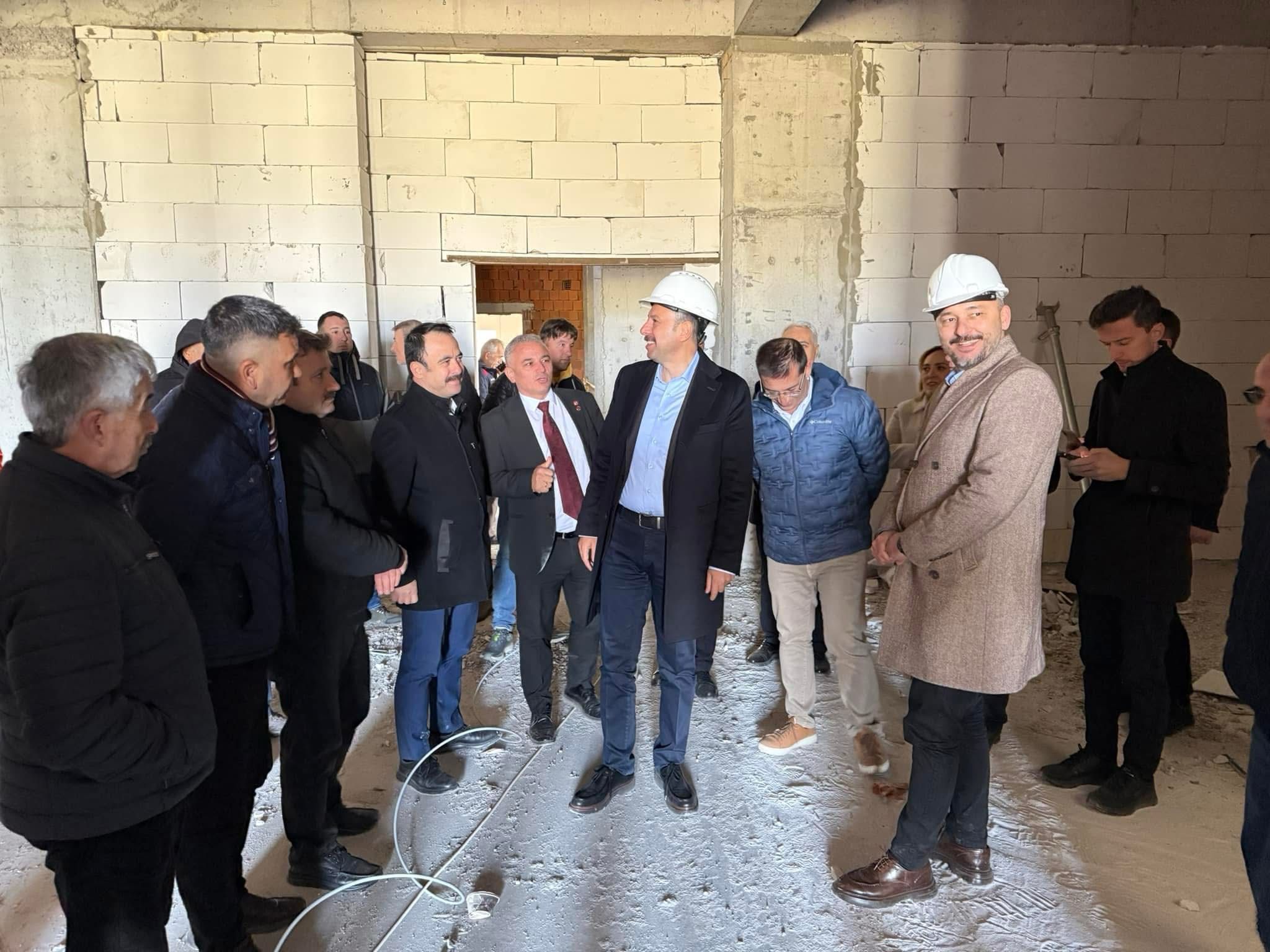 Ak Partili Mahmut Atilla Kaya Selçuk’a Yatırımlar Devam Edecek (3)